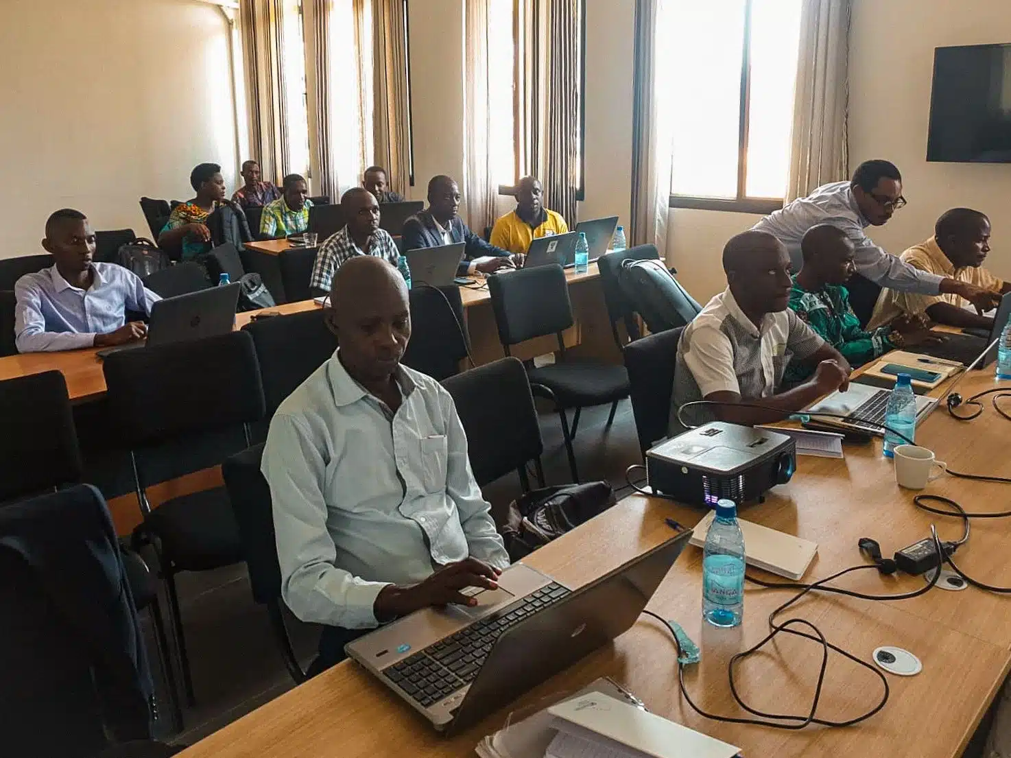 Participants at the PPP Workshop hosted by GET.transform, GET.invest and the EU Delegation in Bujumbura, Burundi in September 2023.