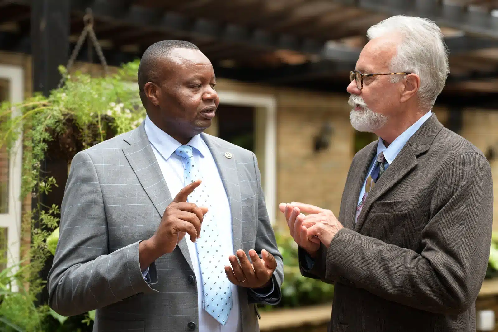 EPRA CEO Daniel Kiptoo Bargorio in conversation with Prof. Anton Eberhard of the Power Futures Lab.