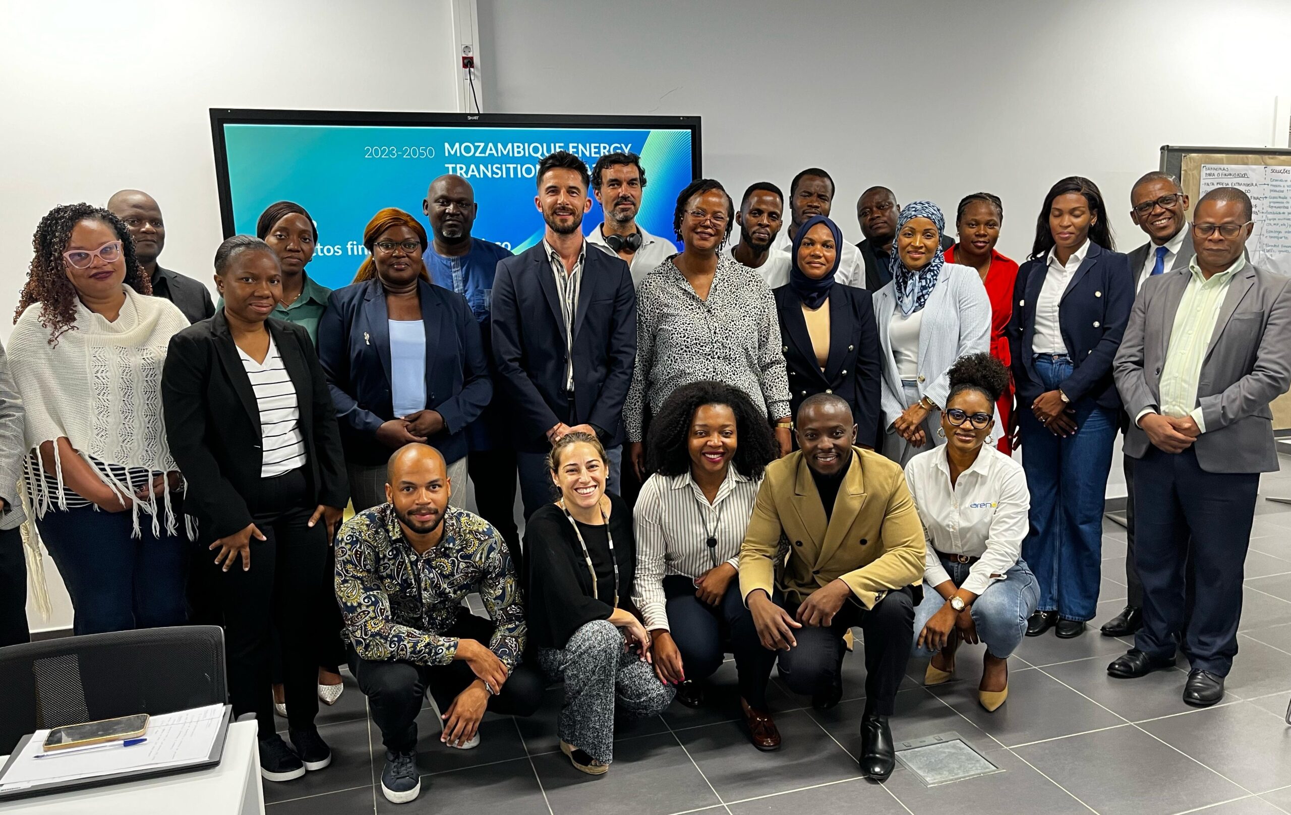 Group shot of the Scaling Wind & Solar Energy Workshop hosted by MIREME in Maputo, March 2025